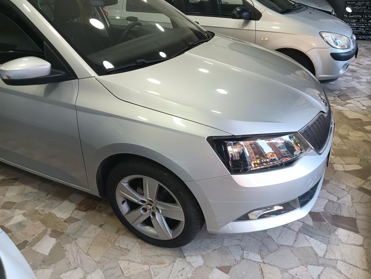 Skoda Fabia 1.2 TSI Twin Color Design Edition Argento