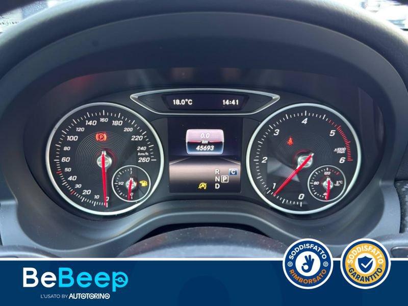 Mercedes-Benz GLA 180 D BUSINESS AUTO