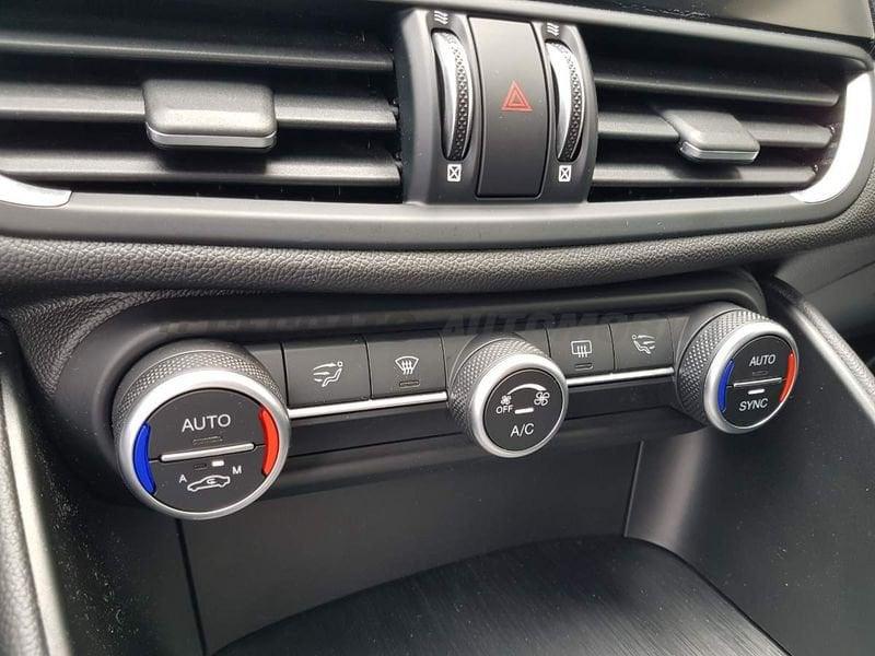 Alfa Romeo Giulia Giulia 2.2 t Super 160cv auto my19