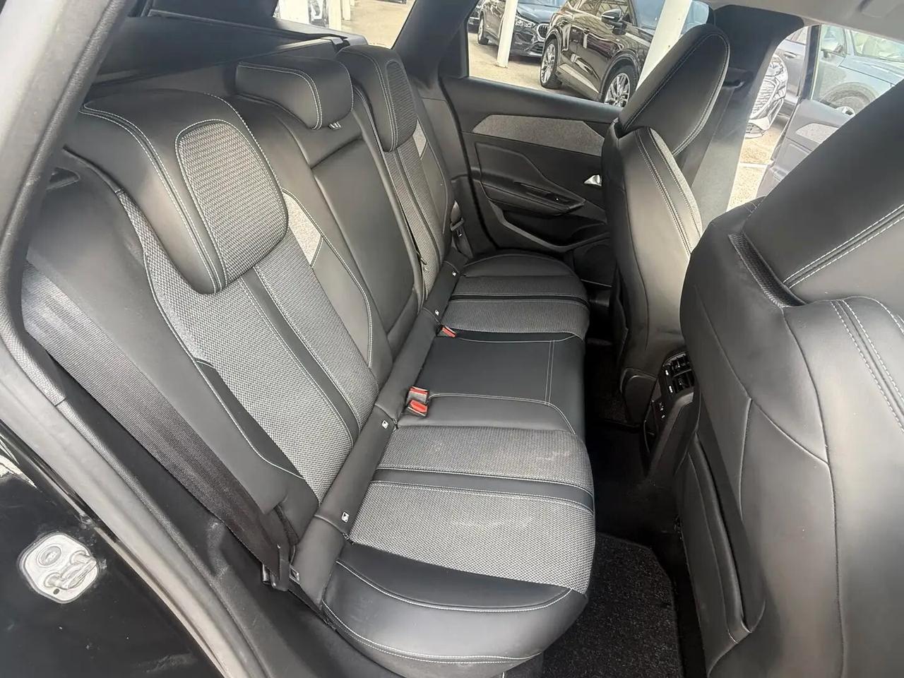 Peugeot 308 BlueHDi 130 S&S EAT8 SW Allure Pack