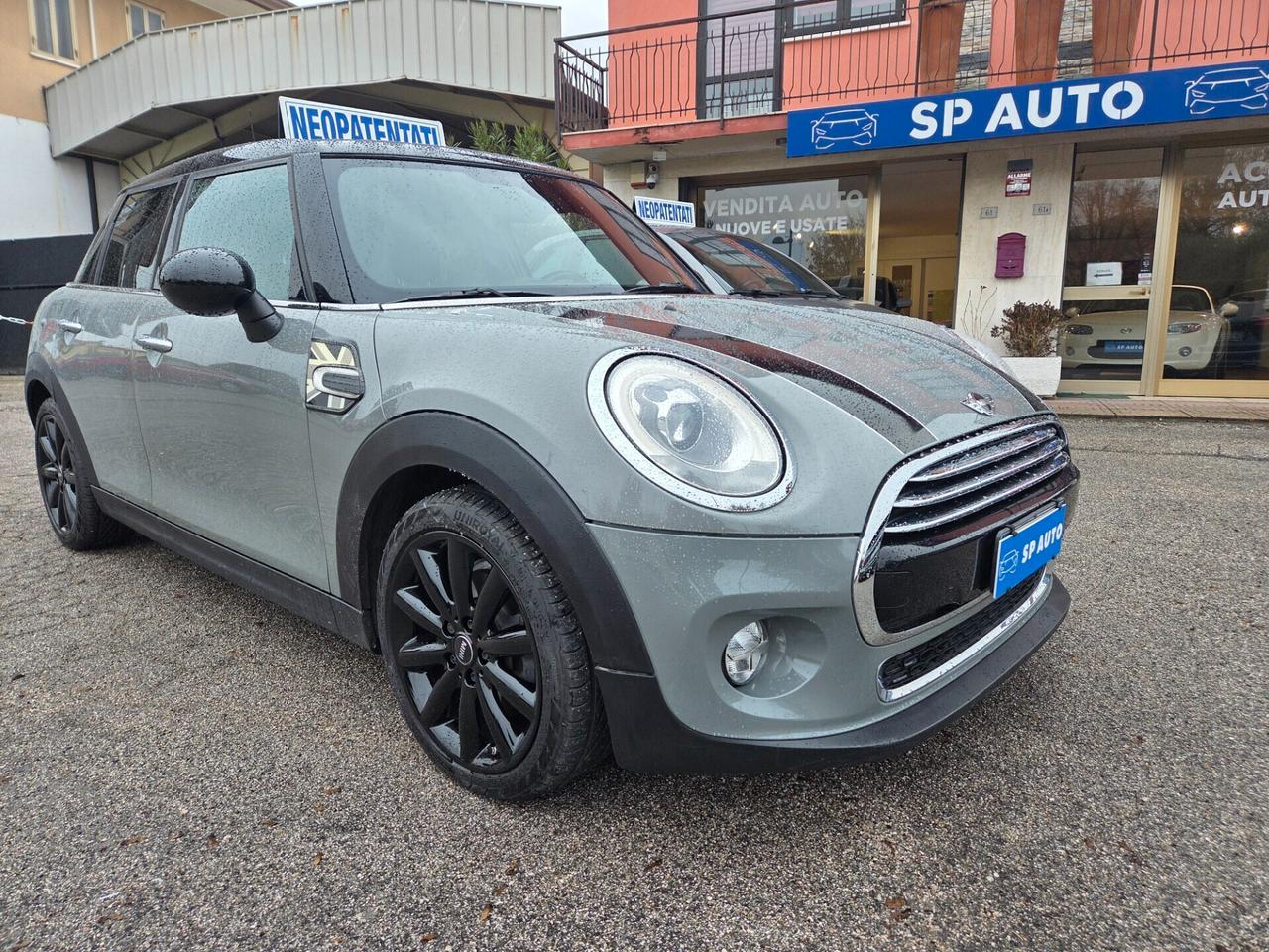 Mini Cooper 5 porte NEOPATENTATI - 2014