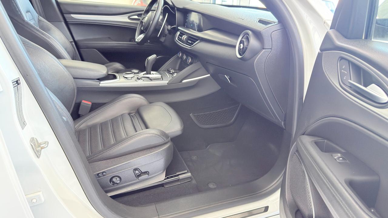Alfa Romeo Stelvio 2.2 Veloce 210 CV AT8 Q4 Ti