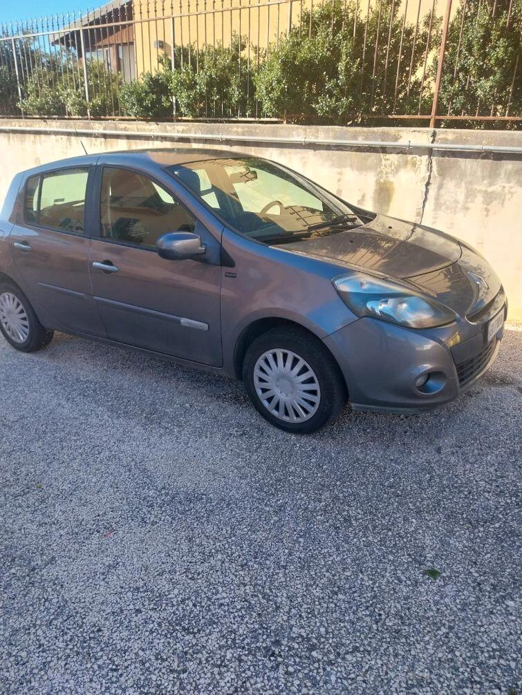 Renault Clio Yahoo!