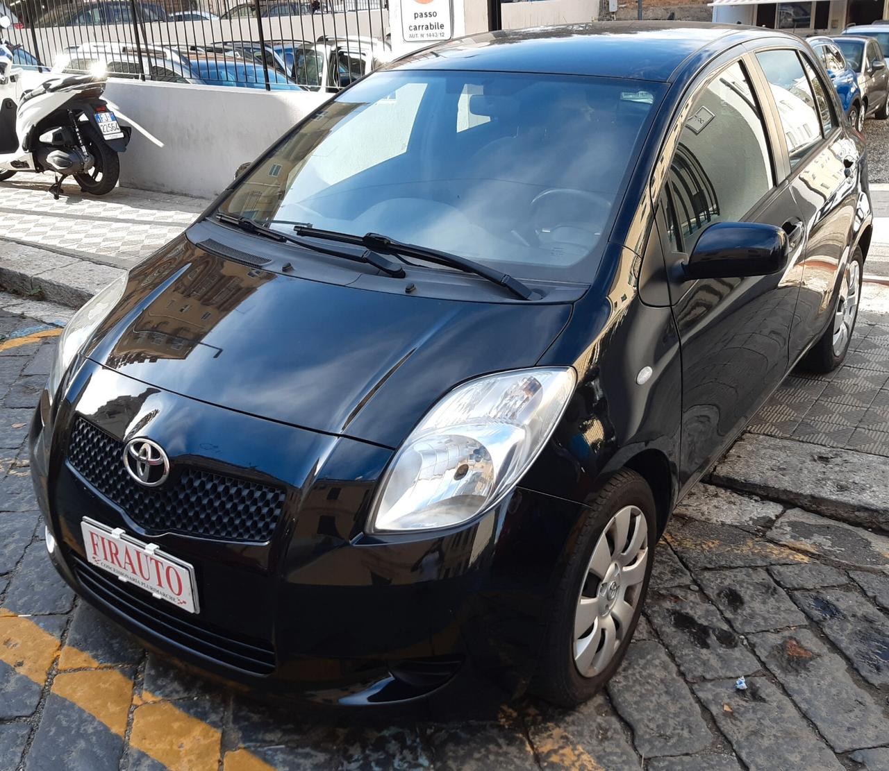 Toyota Yaris 1.3 5 porte Sol