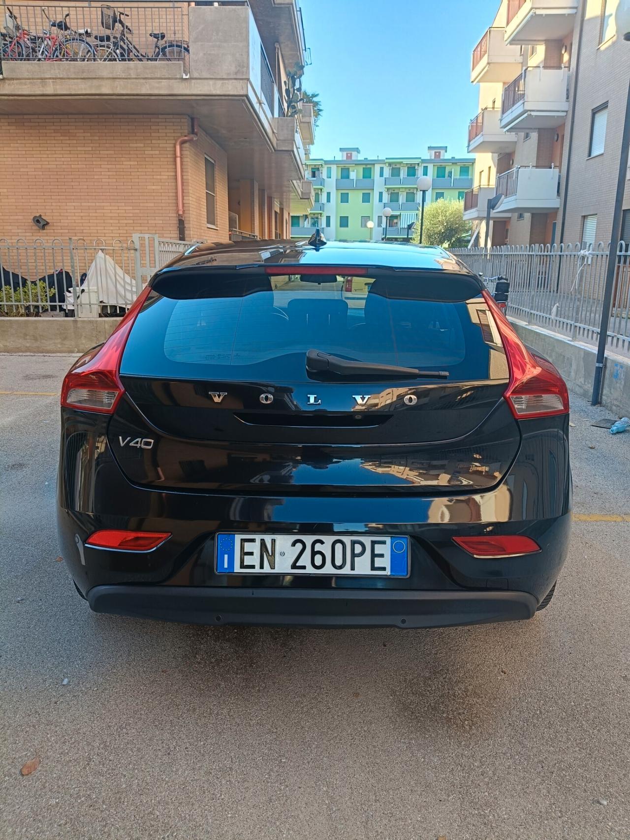 Volvo V40 D2 1.6 Momentum