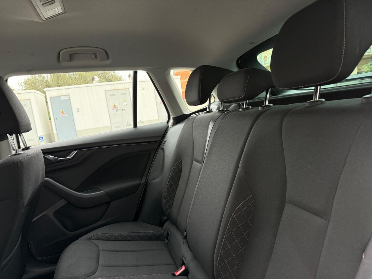 Skoda Kamiq 1.0 TSI Black Dots