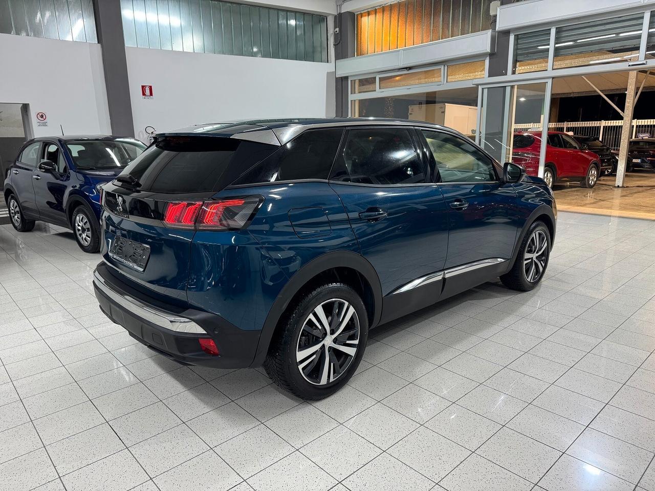 3008 1.5HDi 130cv EAT8 Allure Pack PERFETTA