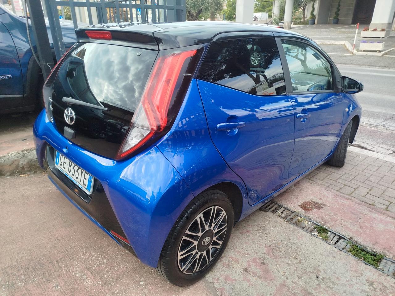 AYGO X-CLUSIV 1.0 AUTOM *PREZZO VERO* PELLE-LED-KM CERTI