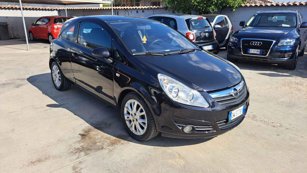 Opel Corsa 1.2 Benzina 80Cv Sport