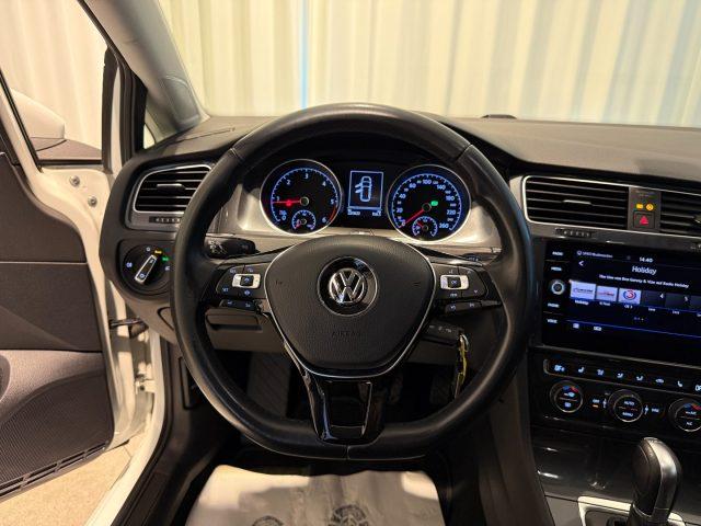 VOLKSWAGEN Golf Variant 2.0 TDI DSG R-Line Navi Camera Bluetooth