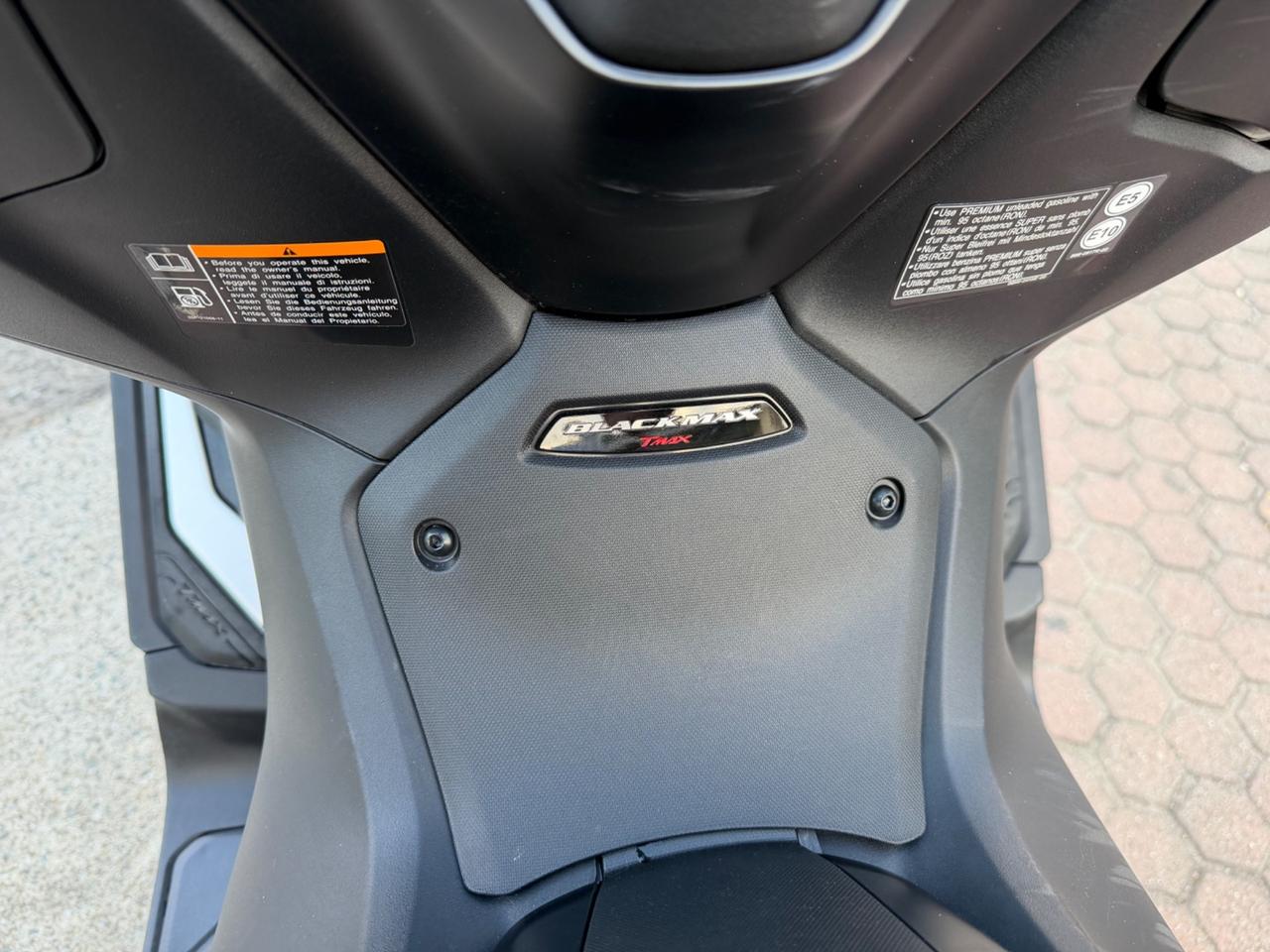 Yamaha TMAX 560 BLACK MAX