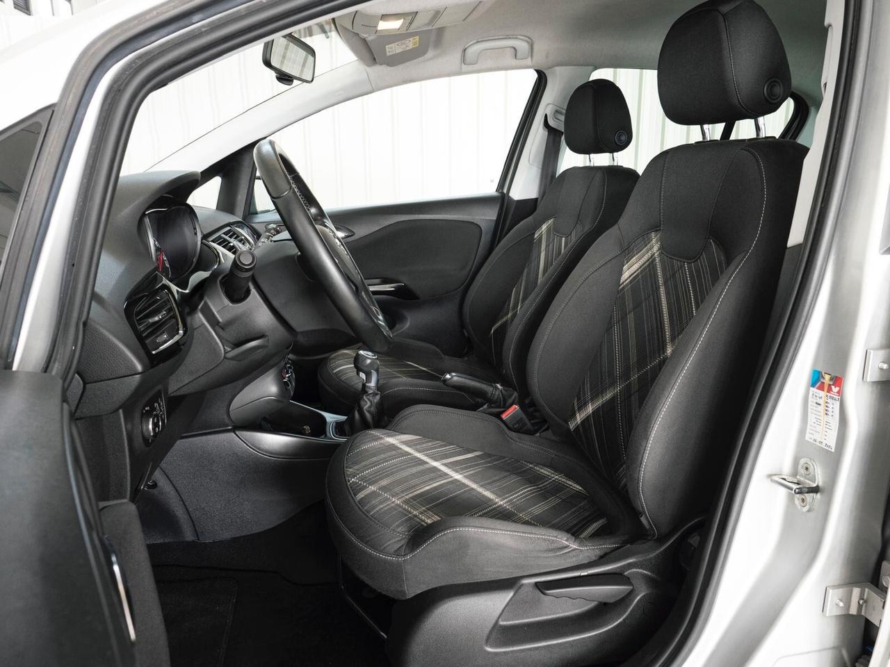Opel Corsa 1.4 90CV GPL Tech 5 porte b-Color