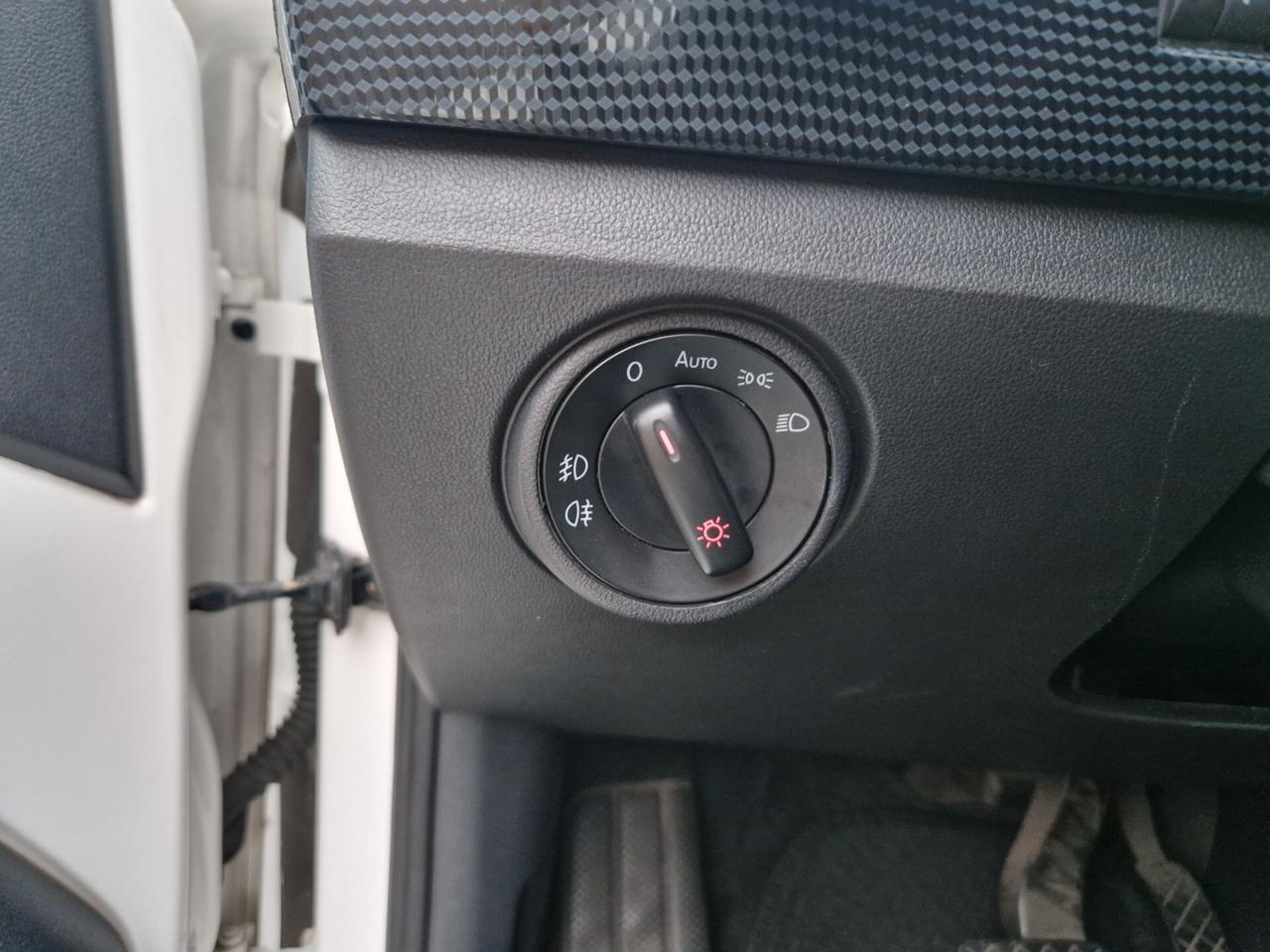 Volkswagen up! 1.0 60CV AUTOMATICA, 5 porte, Bluetooth, Sensori