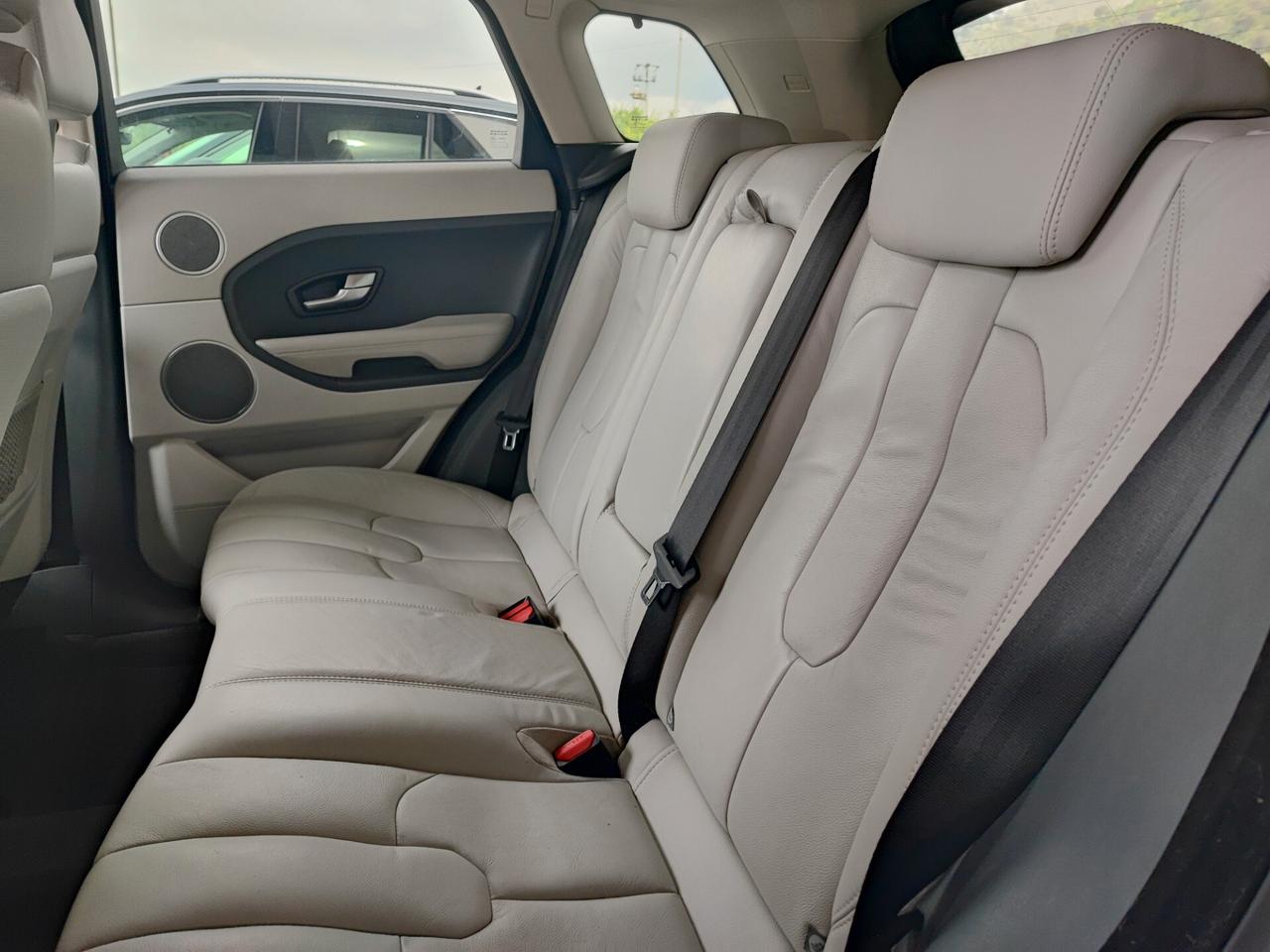 Land Rover Range Evoque 2.2 TD4 5p. Prestige