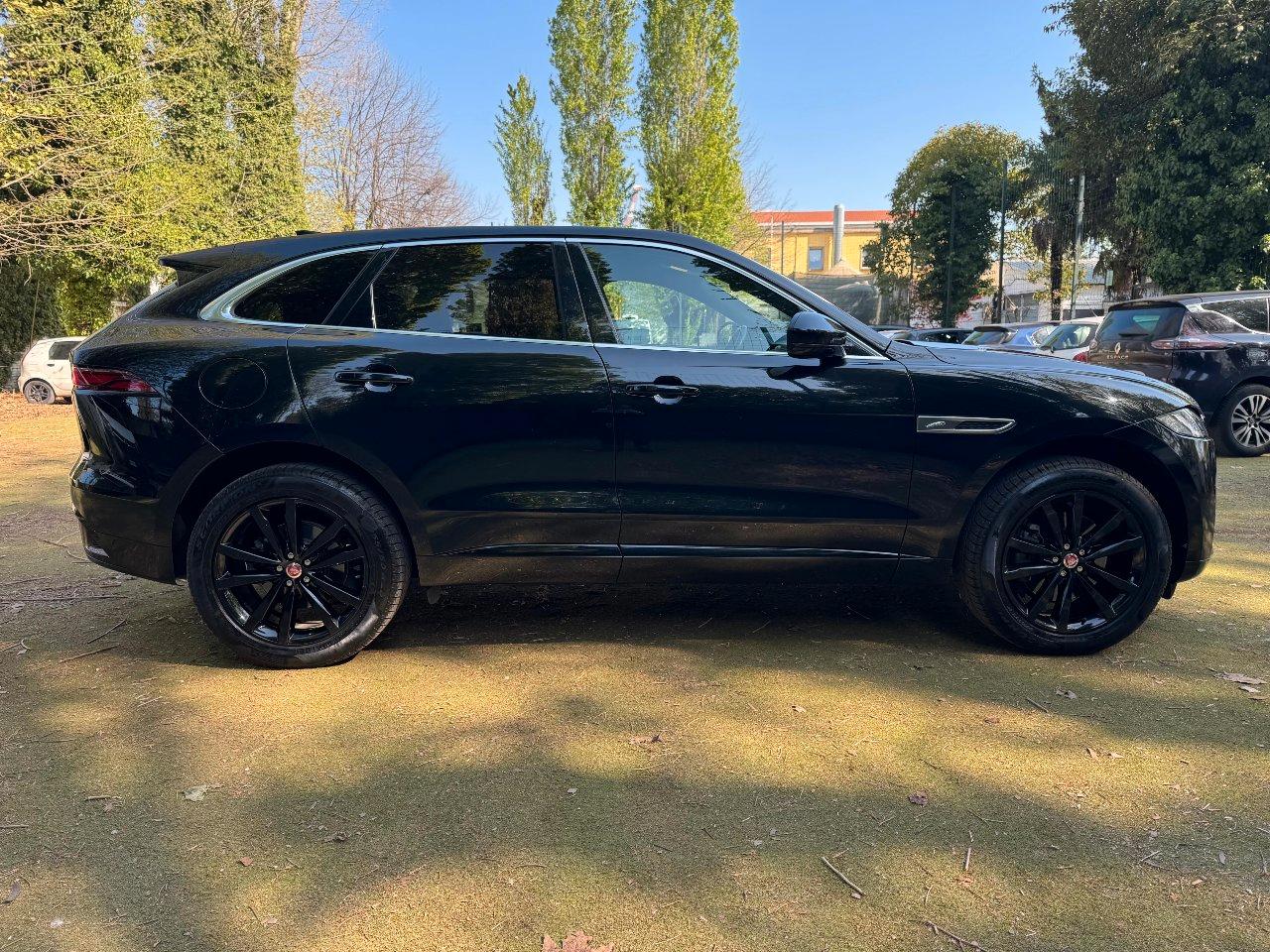 Jaguar F-Pace 2.0d i4 mhev R-Dynamic awd 204cv auto ACC/CarPlay/20