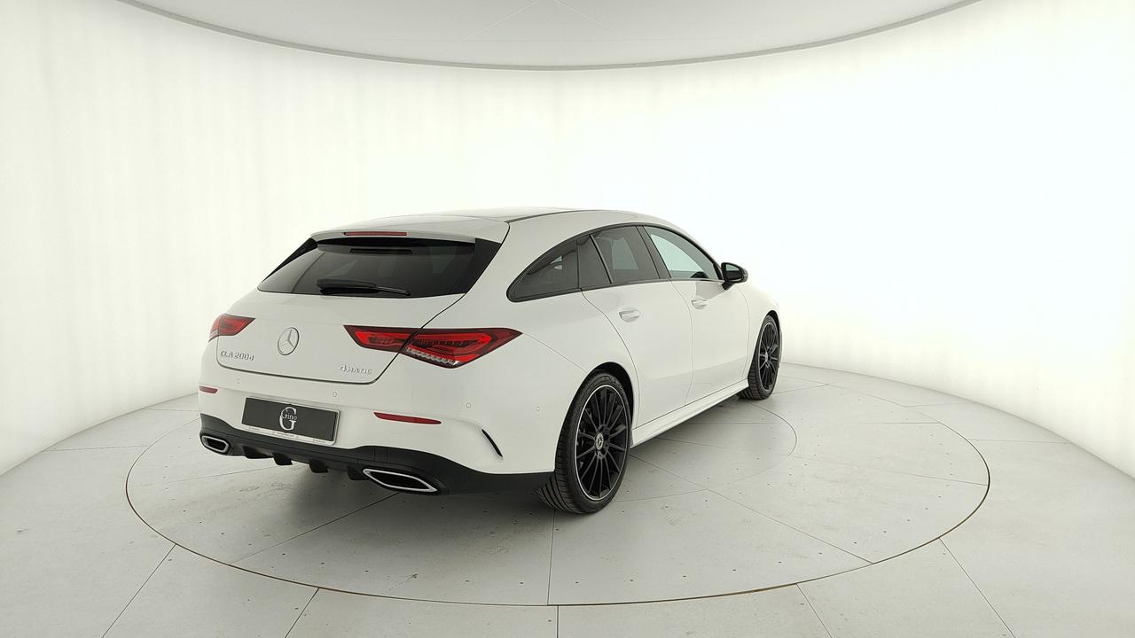 Mercedes-Benz CLA Sh.Brake - X118 - CLA Shooting Brake 200 d Premium 4matic auto