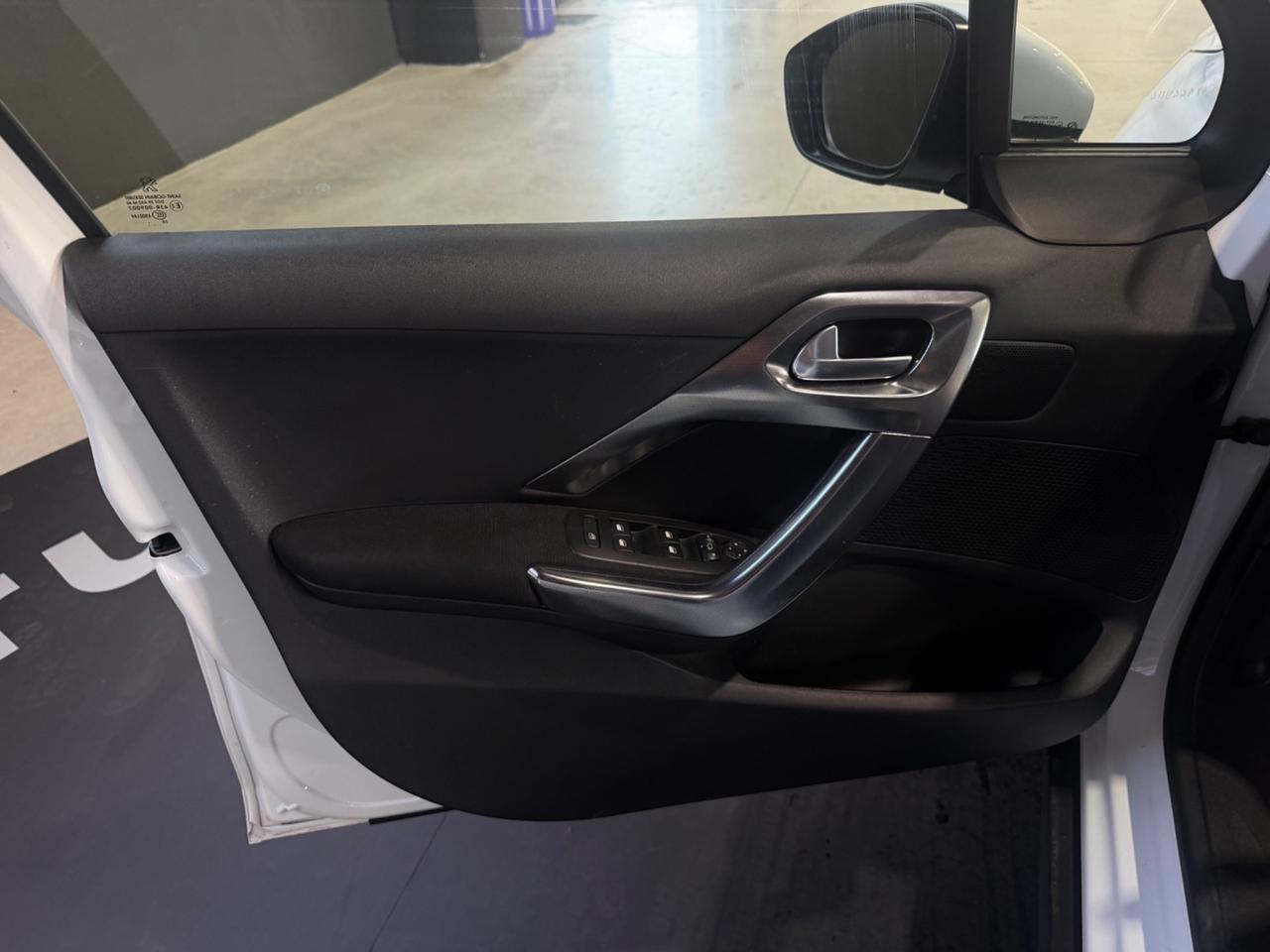 Peugeot 2008 BlueHDi 100 S&S Allure