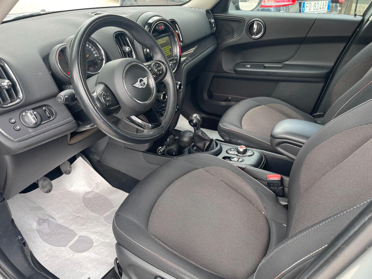 Mini Cooper D Countryman 2.0 D - 2019