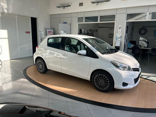 TOYOTA Yaris 1.4 D-4D 5 porte Active