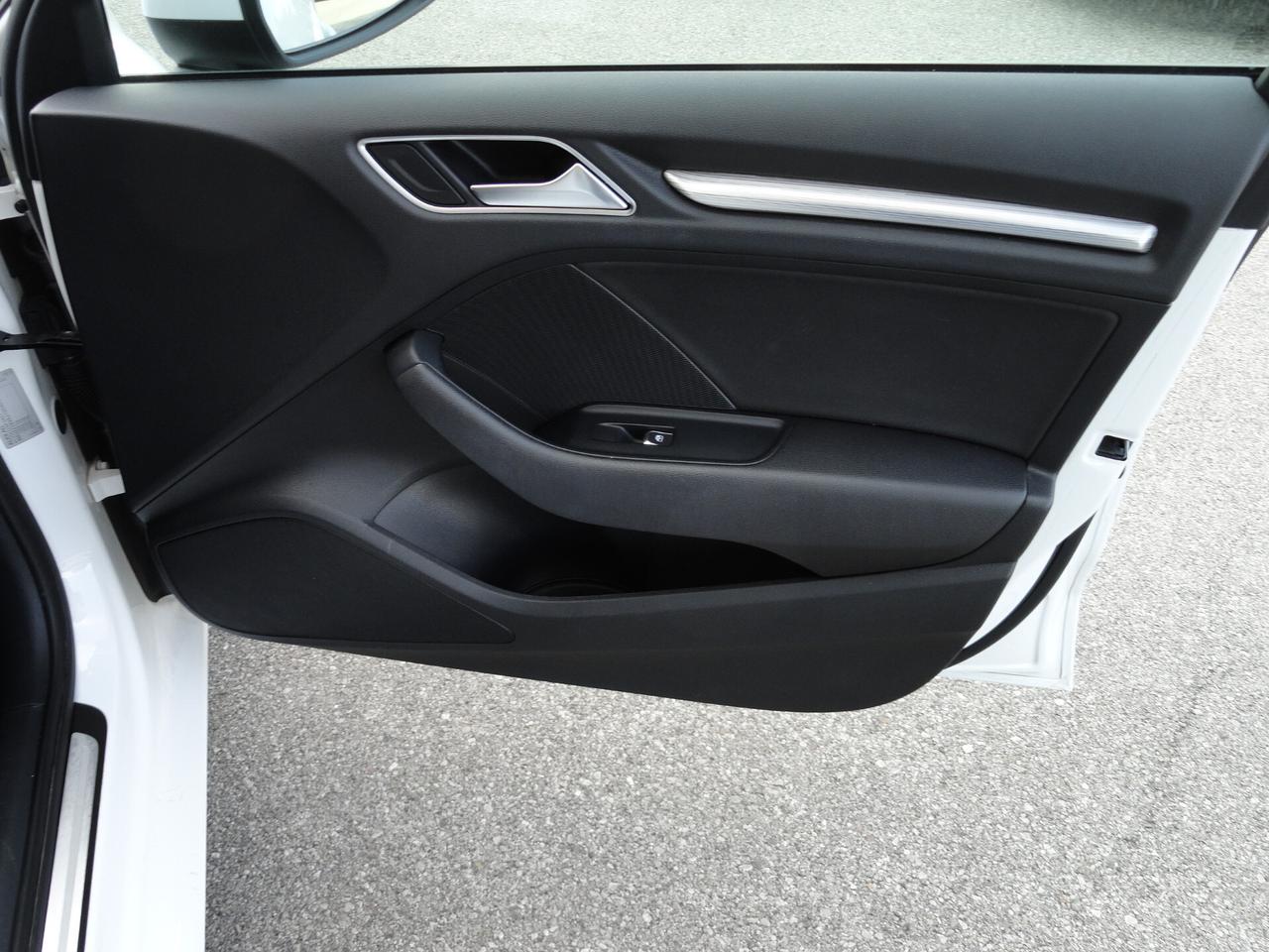 Audi A3 Sedan 2.0 TDI Sport Manuale 6M. "Garanzia 24 Mesi"