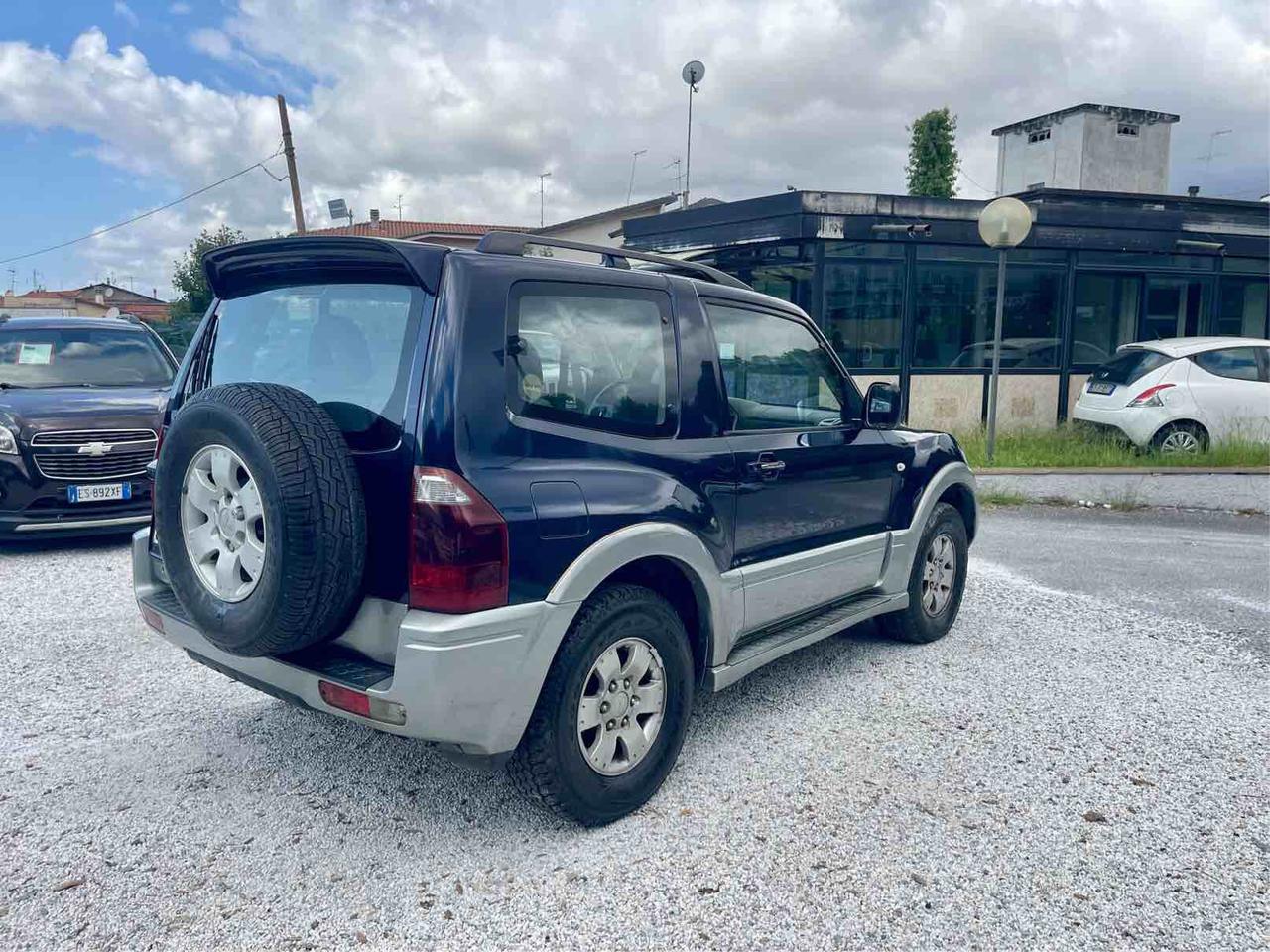 MITSUBISHI PAJERO - 3 P - 4X4 - 4WD
