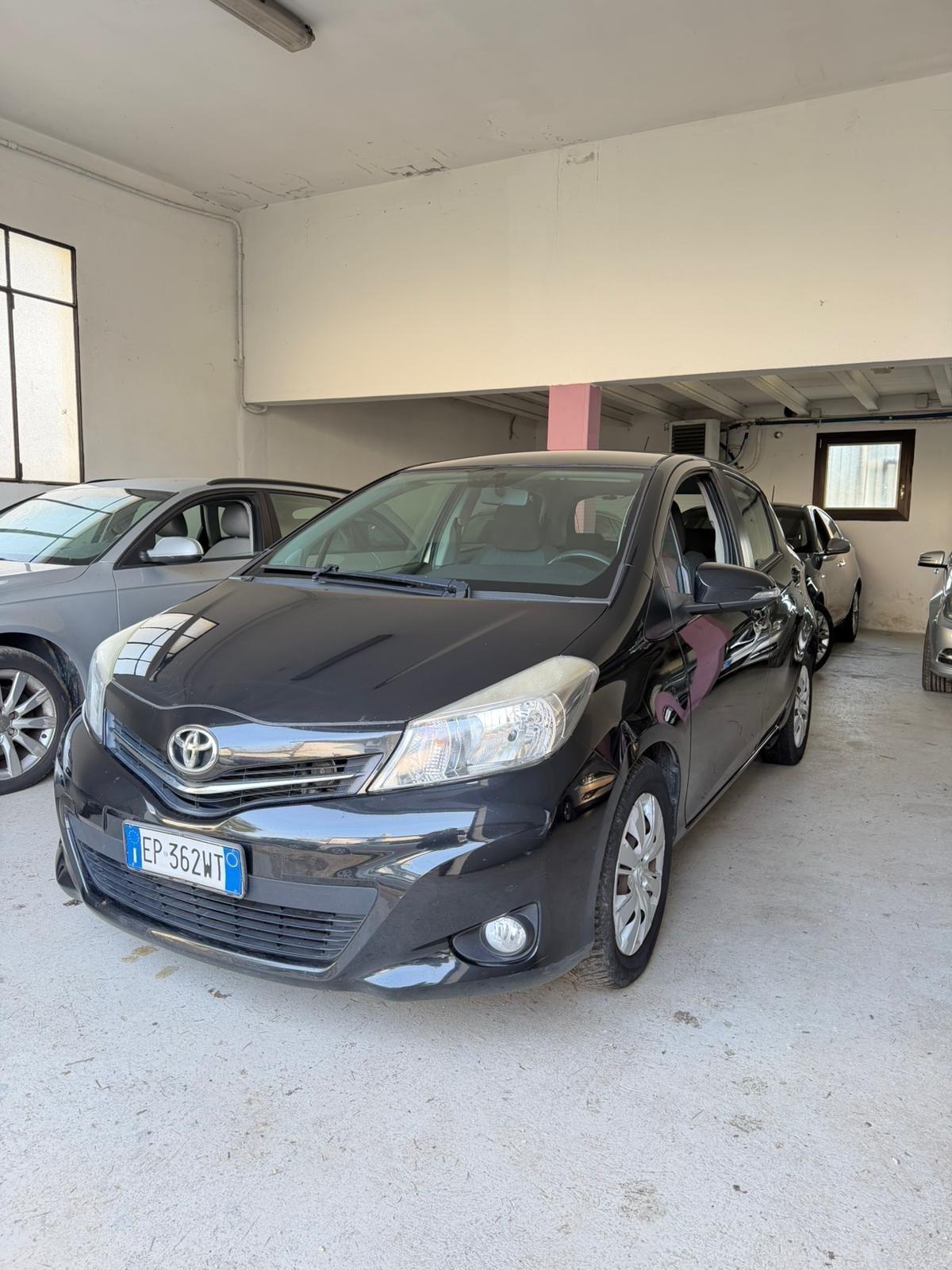 Toyota Yaris 1.4 D-4D 5 porte Active