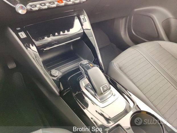 Peugeot 2008 BlueHDi 130 EAT8 S&S Allure
