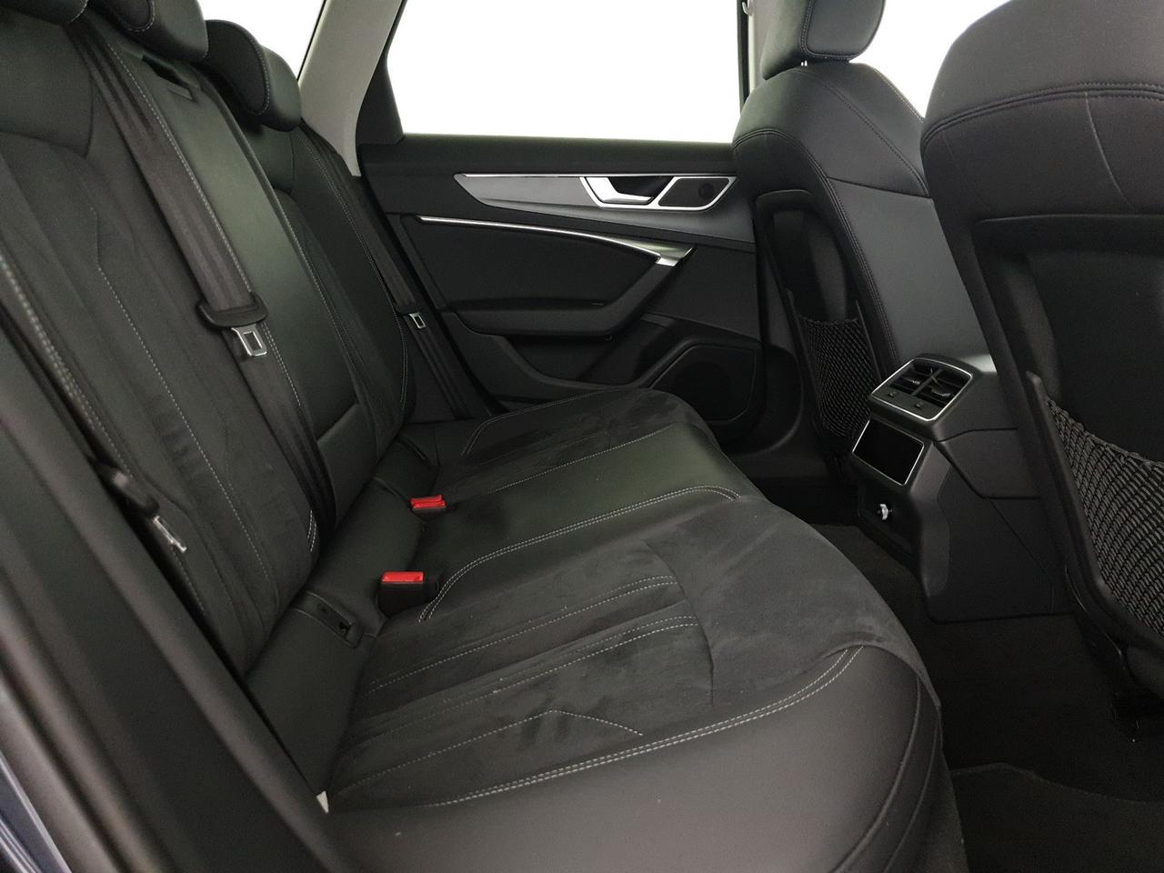 40TDI 204CV quattro S tronic Business Advanced