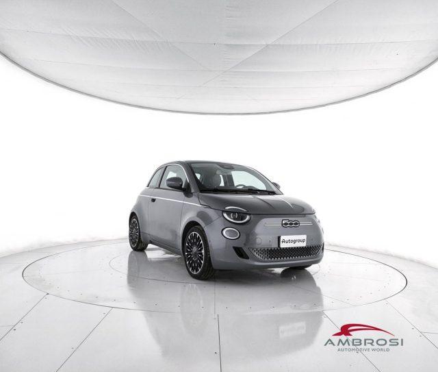 FIAT 500 La Prima Berlina 42 kWh