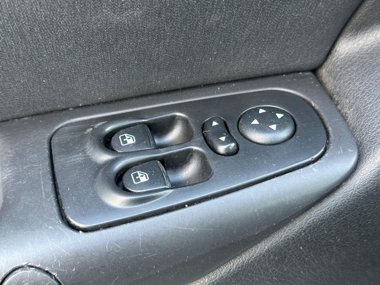 Lancia Ypsilon 1.2 Neopatentati