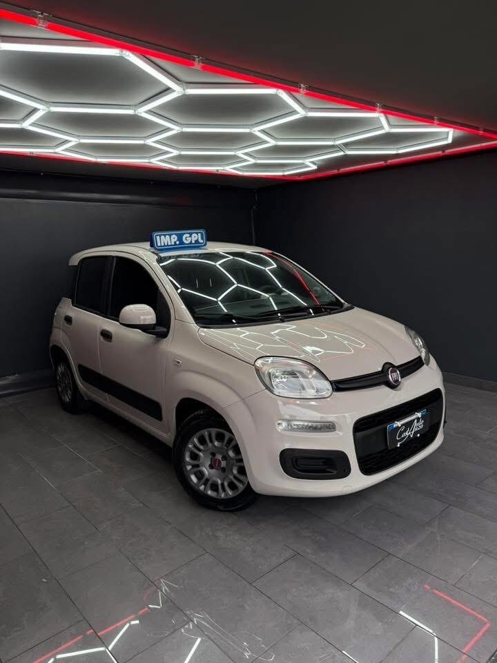 Fiat Panda 1.2 GPL 69 CV Lounge 2016