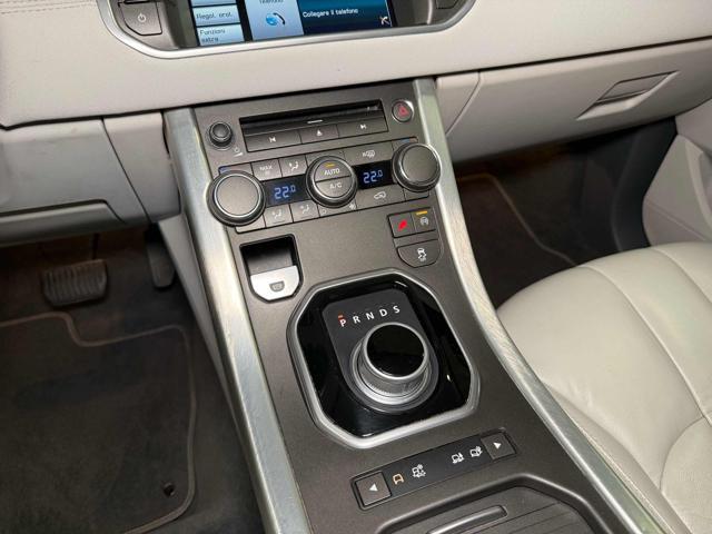 LAND ROVER Range Rover Evoque 2.2 TD4 5p. Pure
