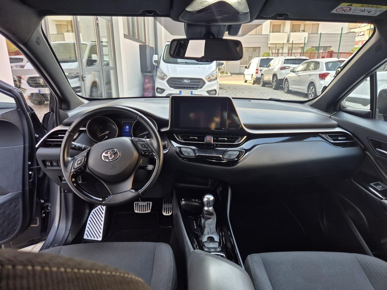 Toyota C-HR 1.8 Hybrid E-CVT Trend