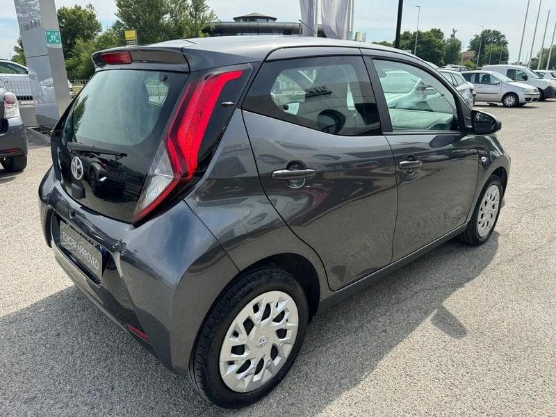 Toyota Aygo Connect 1.0 VVT-i 72 CV 5 porte x-fun