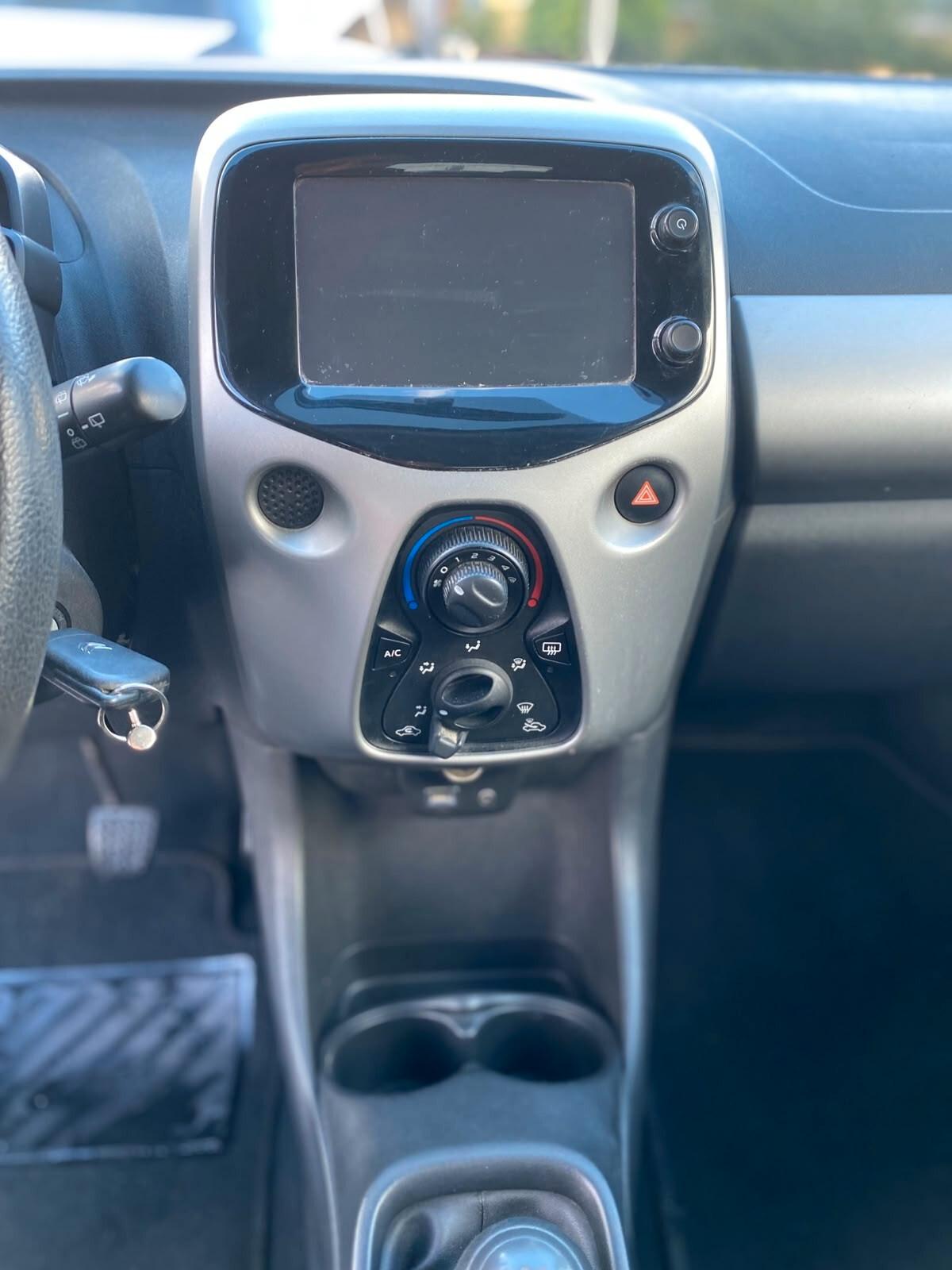 Citroen C1 VTi 68 5 porte Shine