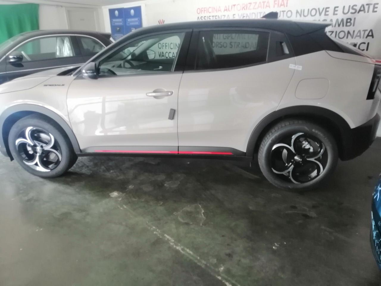 Alfa Romeo Junior 1.2 136 CV Hybrid eDCT6 Speciale
