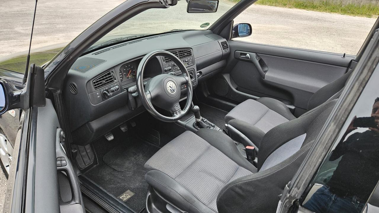 Volkswagen Golf Cabrio 2.0 i Trendline