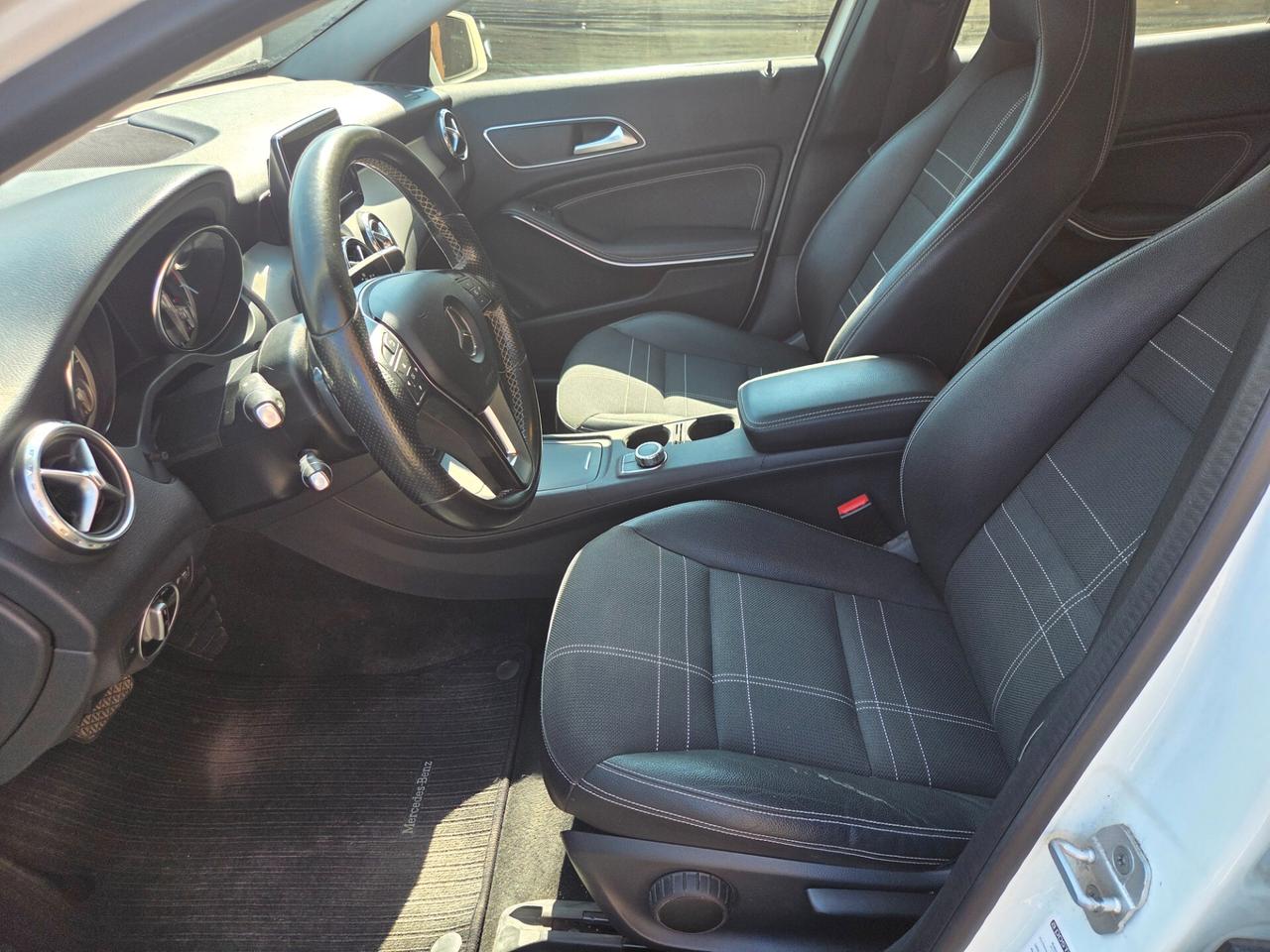 Mercedes-benz GLA 200 premium unico proprietario