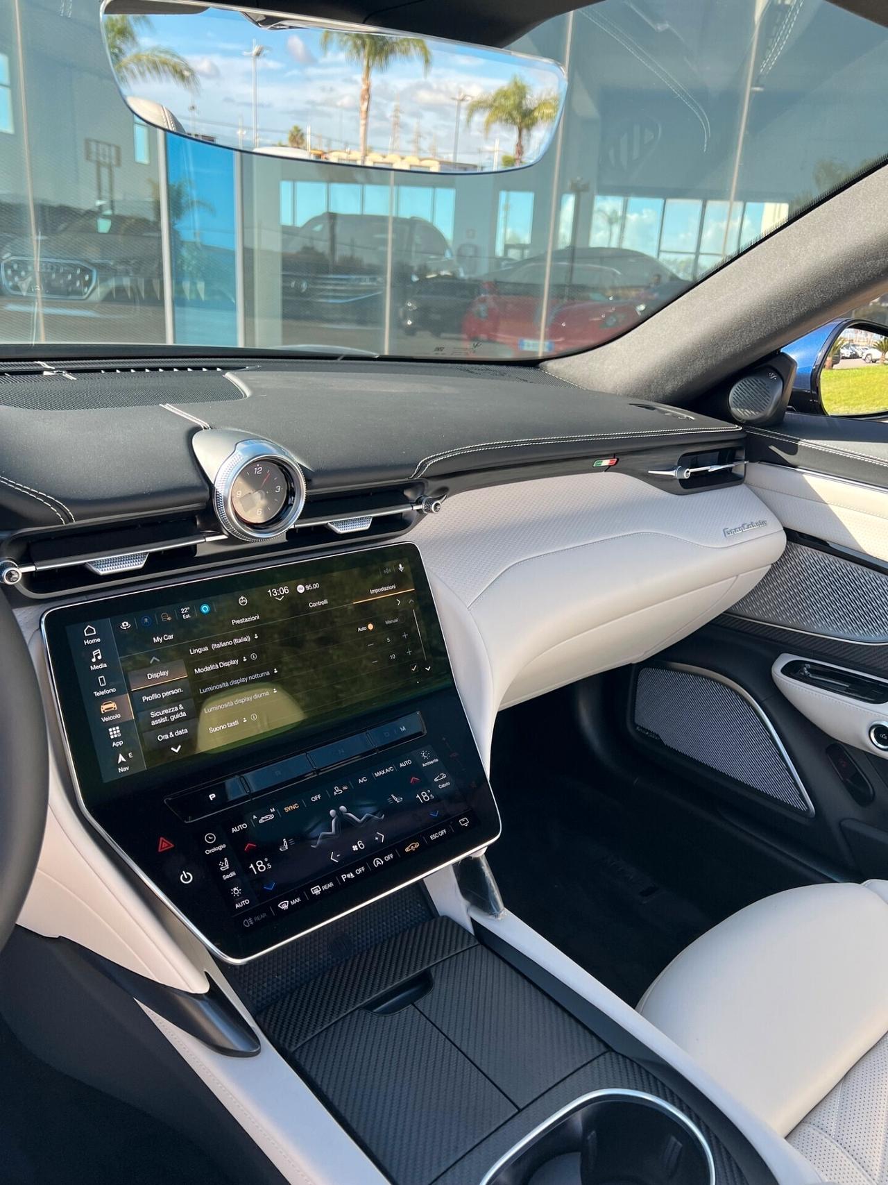 Maserati GranCabrio V6 490 CV AWD possibilità noleggio no scoring