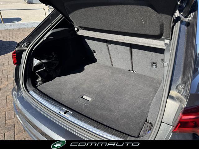 AUDI Q3 40 TFSI quattro S tronic S line edition