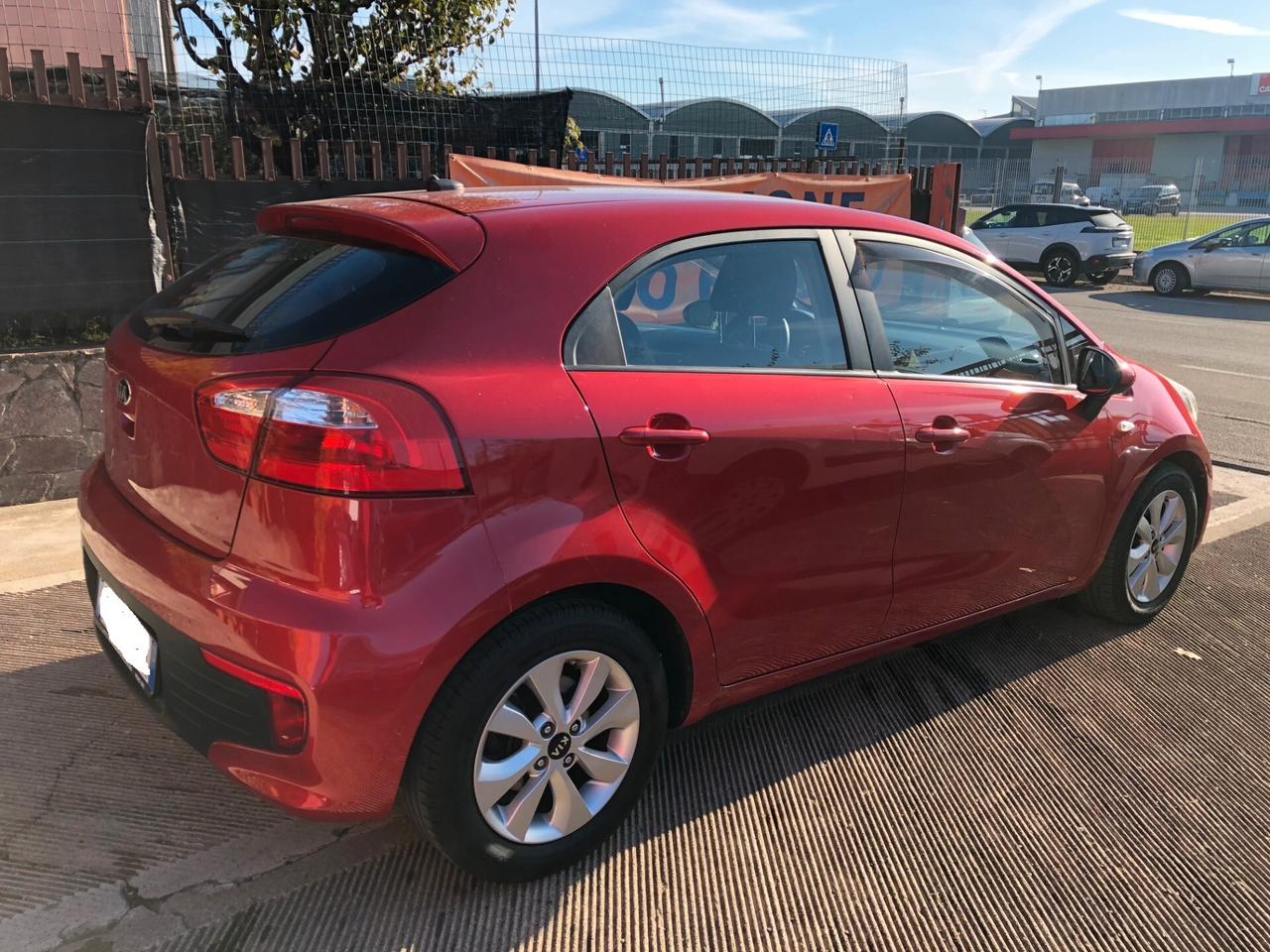 Kia Rio 1.2 CVVT 5p. Cool