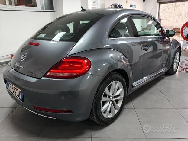 Volkswagen Maggiolino 2.0 TDI Design BlueMoti...