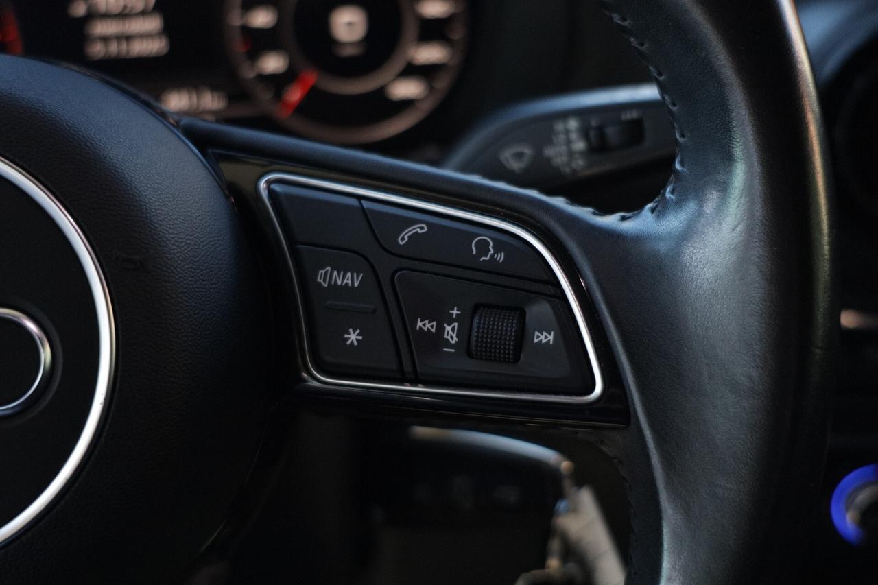 AUDI Q2 2.0 TDI quattro S-tronic BUSINESS