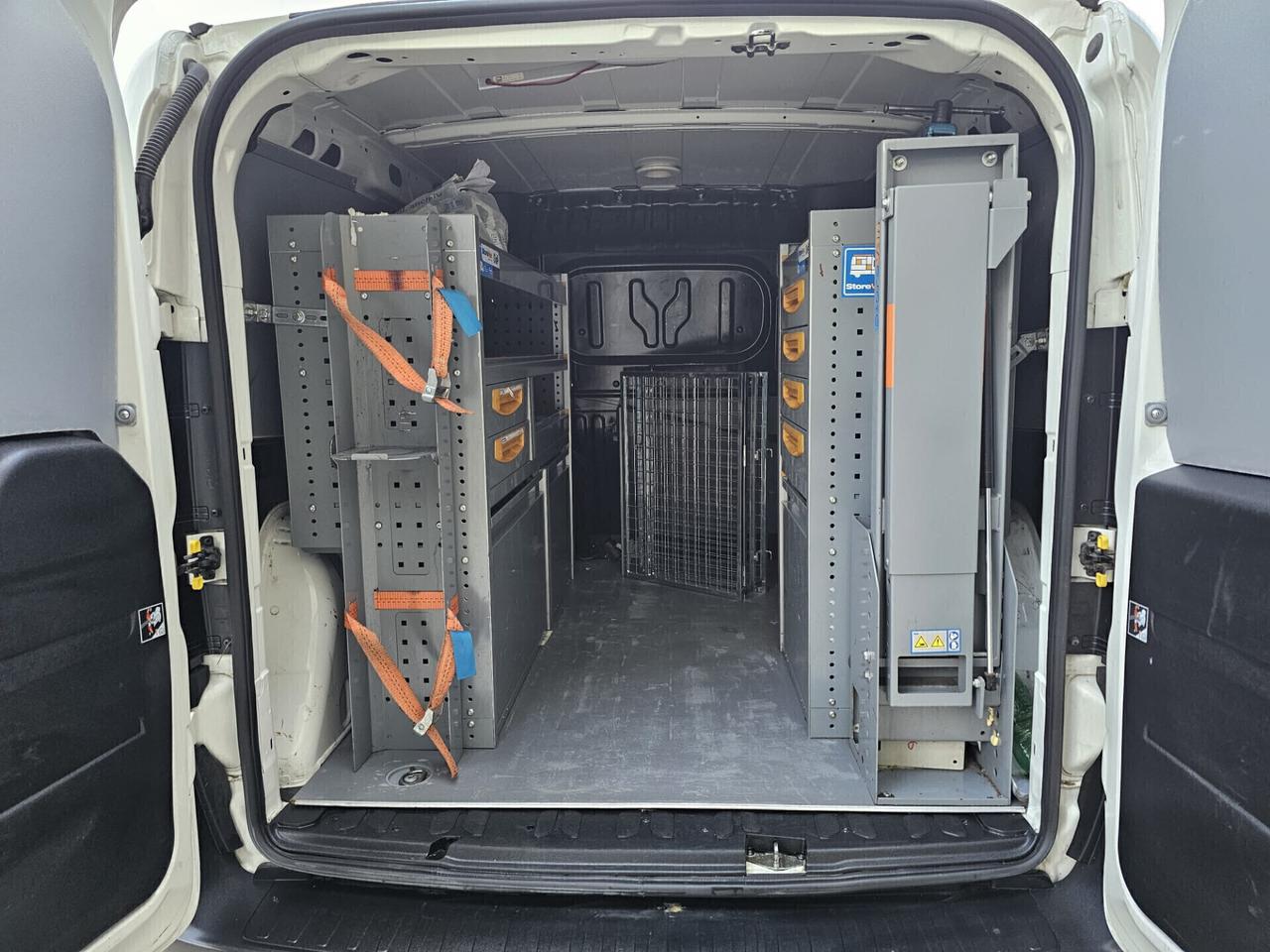 Fiat Doblo t-jet N.p. Sx Cargo - Con Officina Mobile