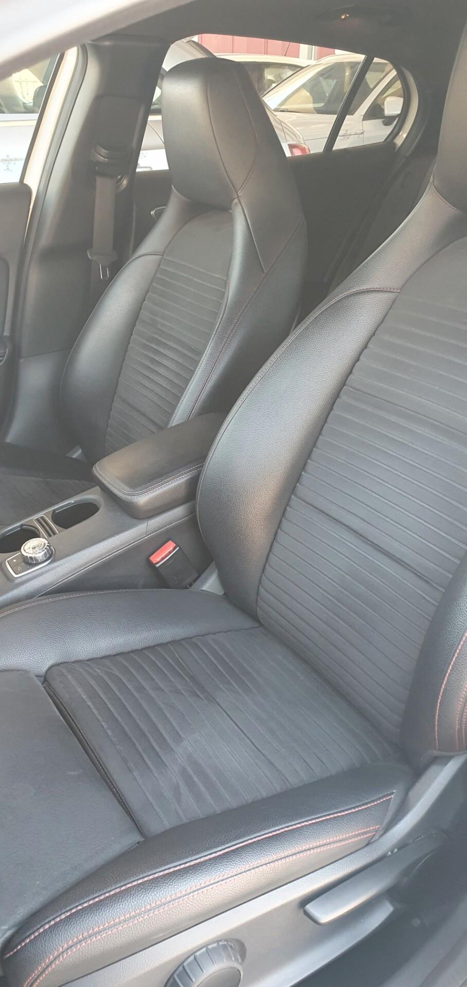 Mercedes-benz GLA 200 d Automatic Premium