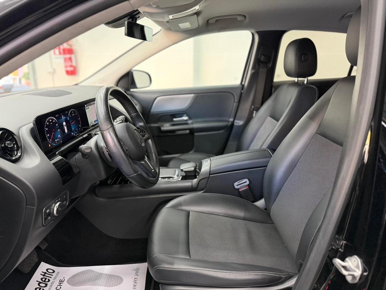 Mercedes-benz GLA 180 d Automatic Business Extra 2022