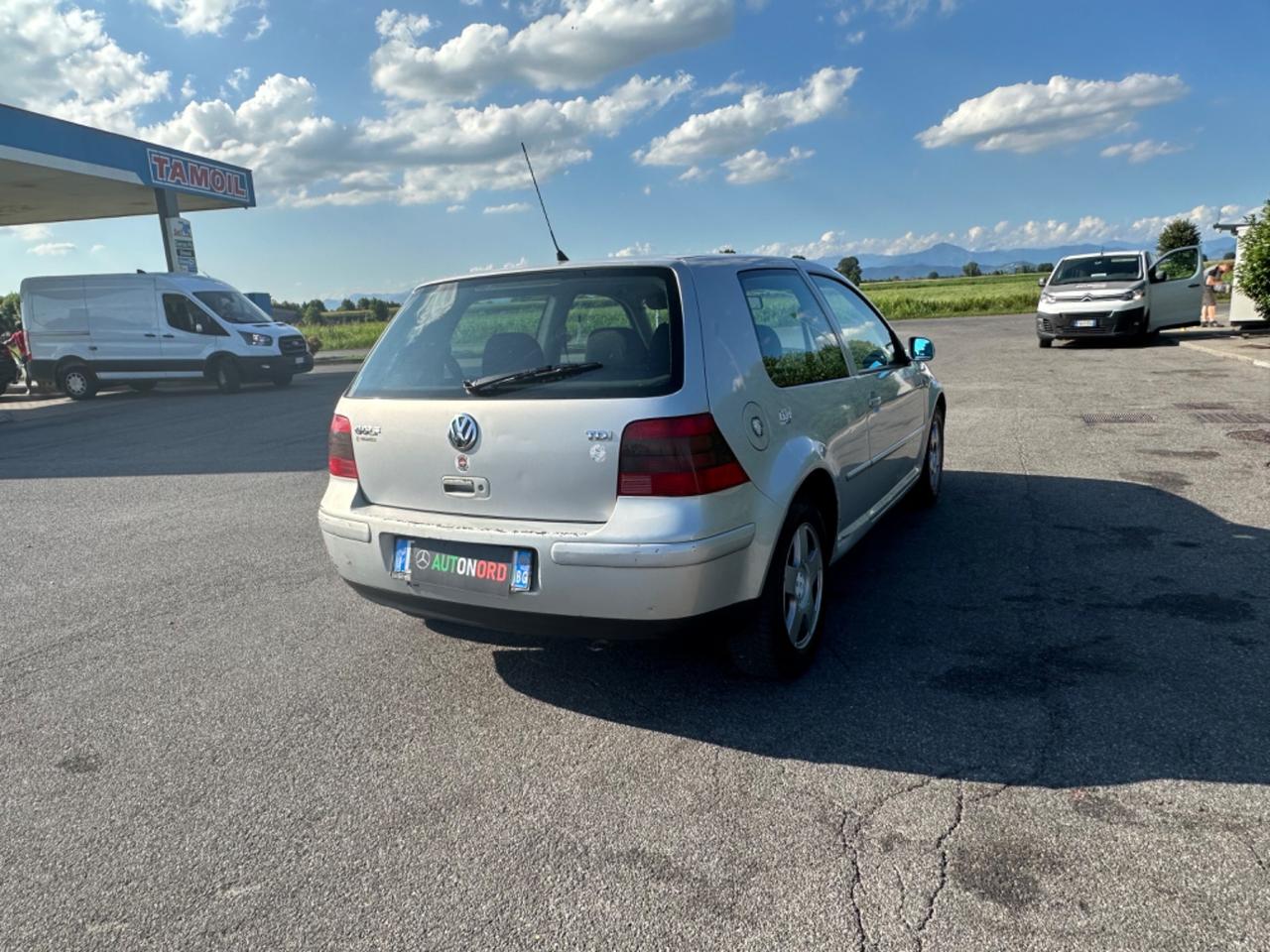 Volkswagen Golf 1.9 TDI/90 CV cat 3 porte