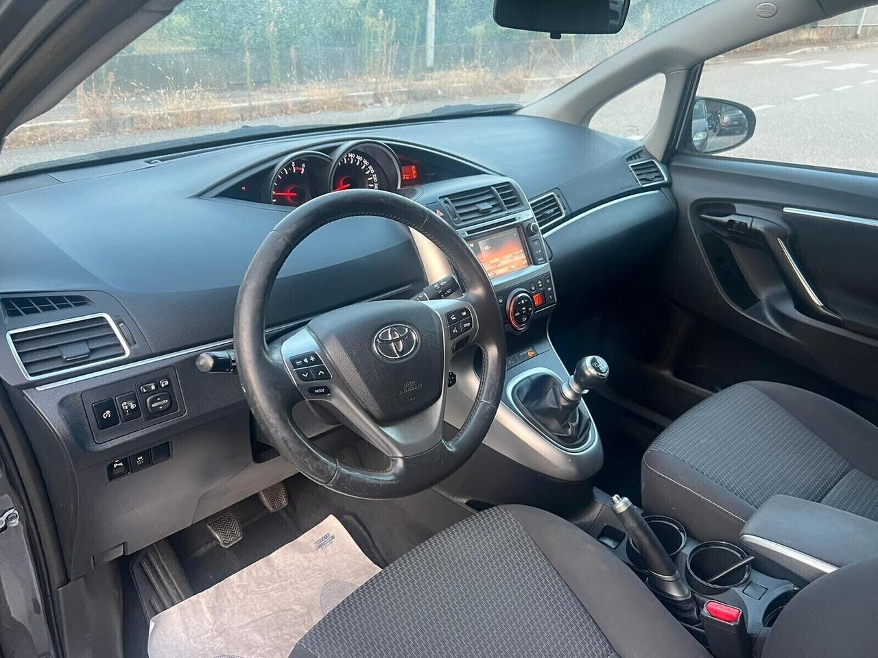 Toyota Verso 1.6 D-4D Style