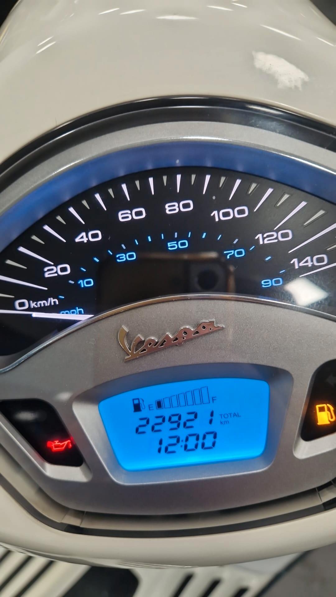 Piaggio Vespa 125 Primavera