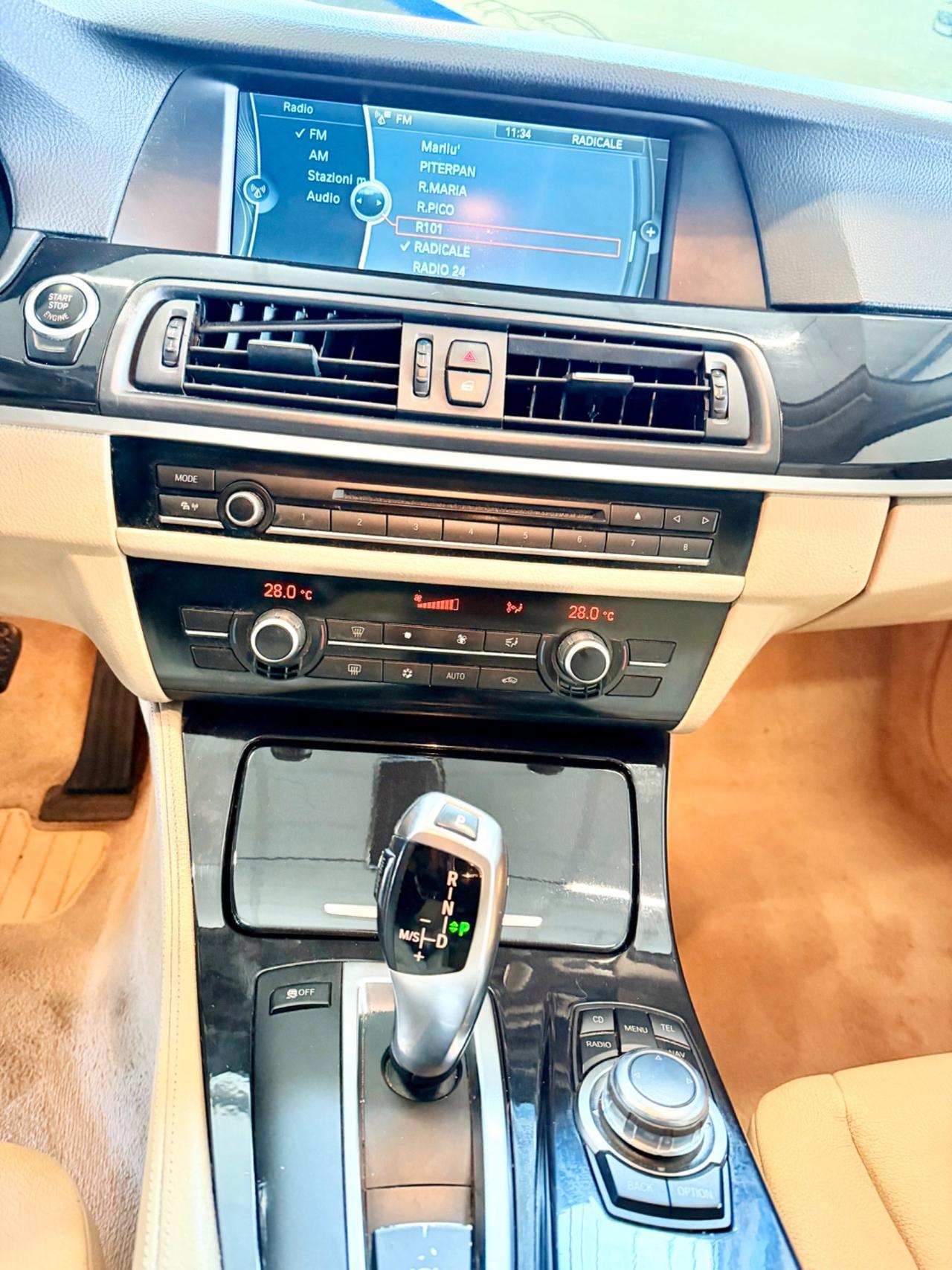 Bmw 520 520d xDrive Touring Luxury